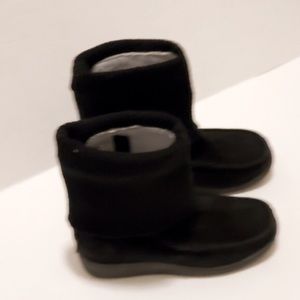 The North Face booties